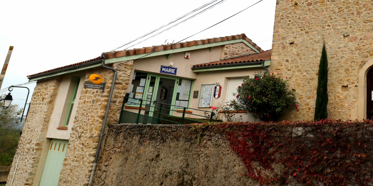 Les Issards. Les fresques de l'église seront à découvrir